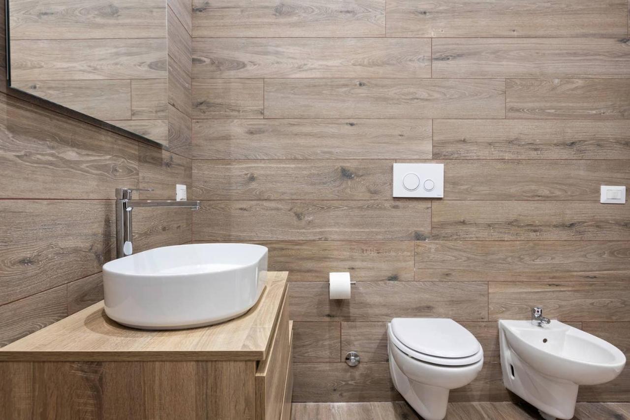 Appartamento Modern&new flat in Duomo area Milano Esterno foto