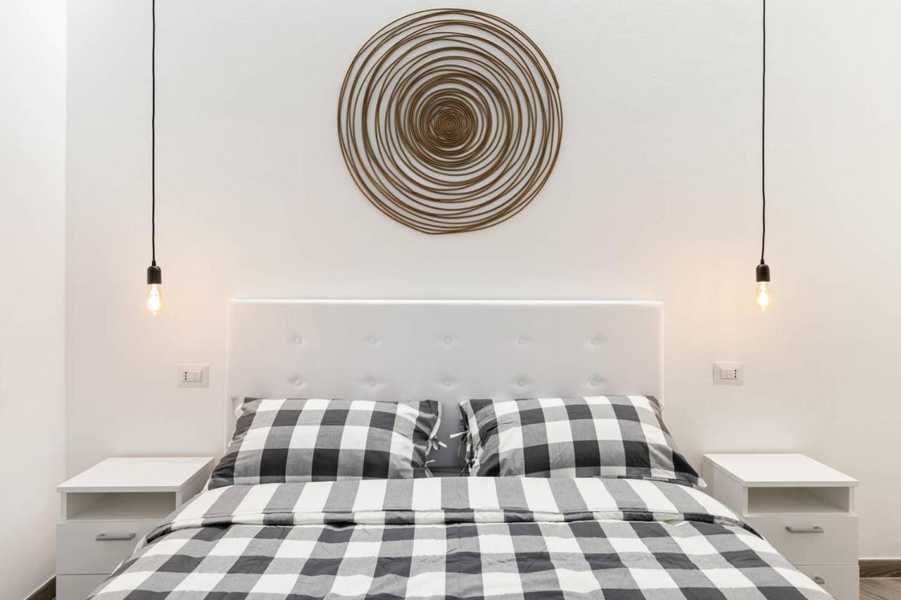 Appartamento Modern&new flat in Duomo area Milano Esterno foto